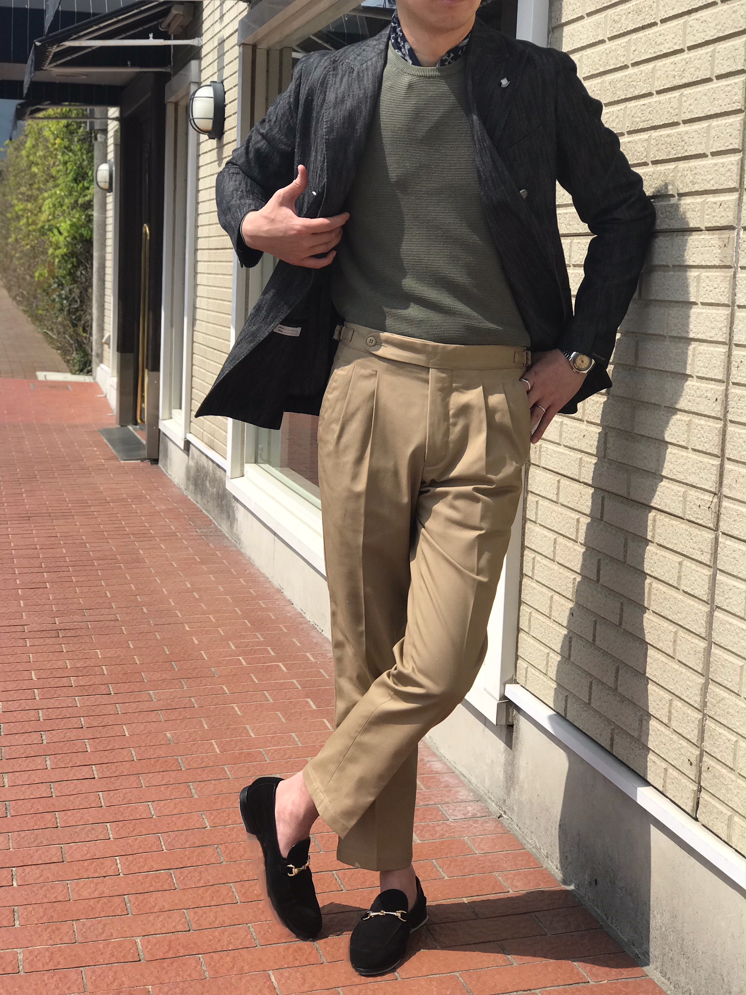 ブルゾンのように羽織るダブルブレスト! 【TAGLIATORE】3者混ブラックデニム風ダブルブレストジャケット!!