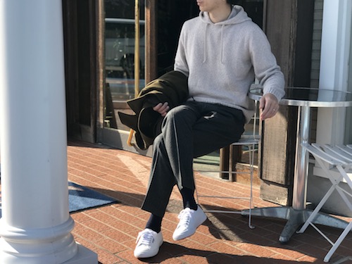 デイリーウエアとして気になるのはニットパーカ! 【Settefili Cashmere】コットンブークレ調パーカーニット!!