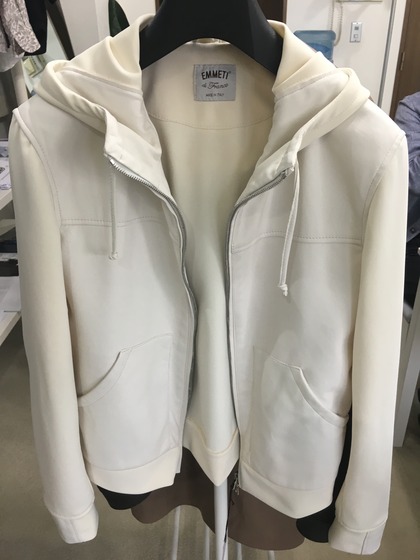 EMMETI PRE PETER レザーコンビ フーデット 白.jpg