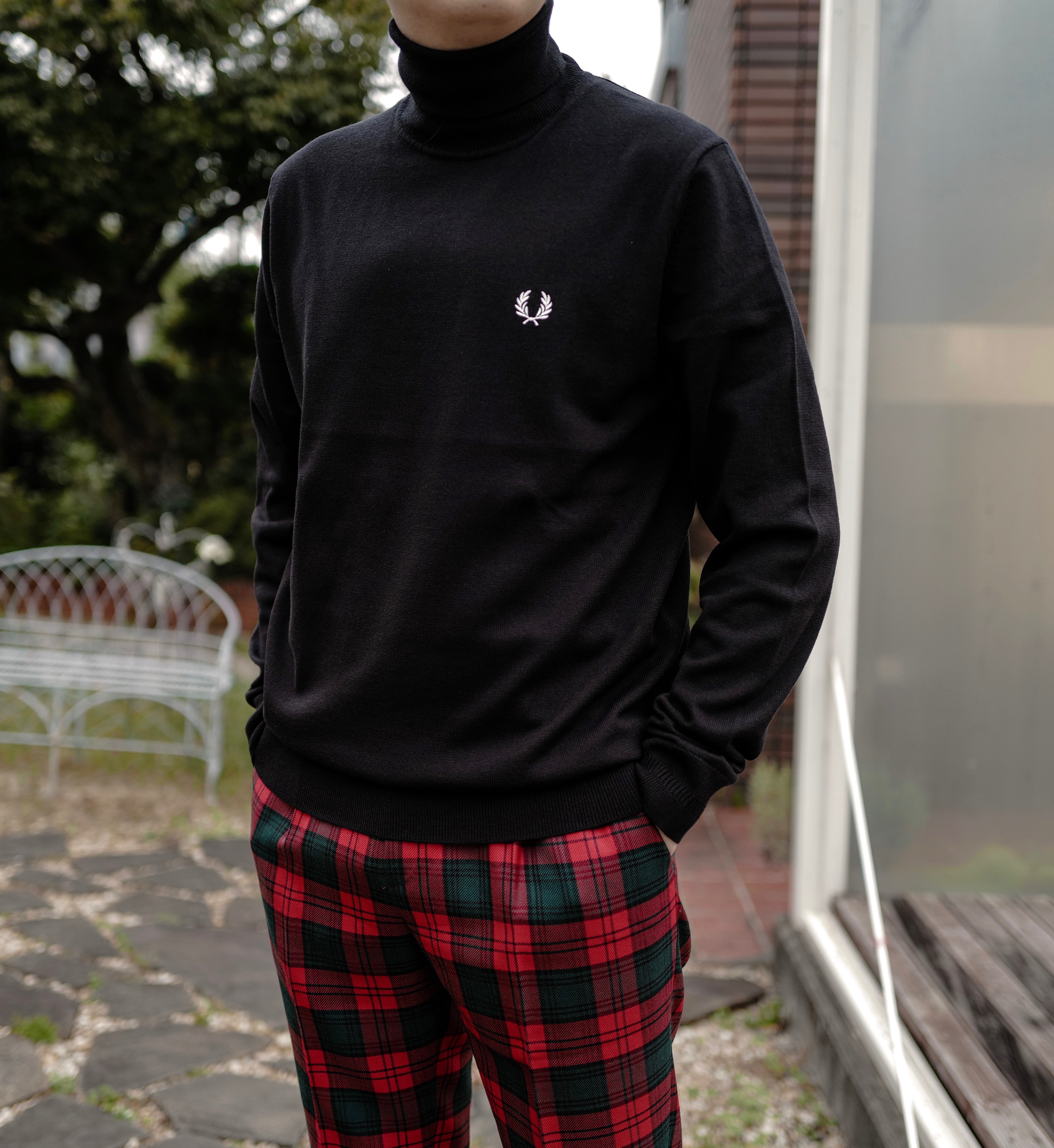 FRED PERRY　タートルネック