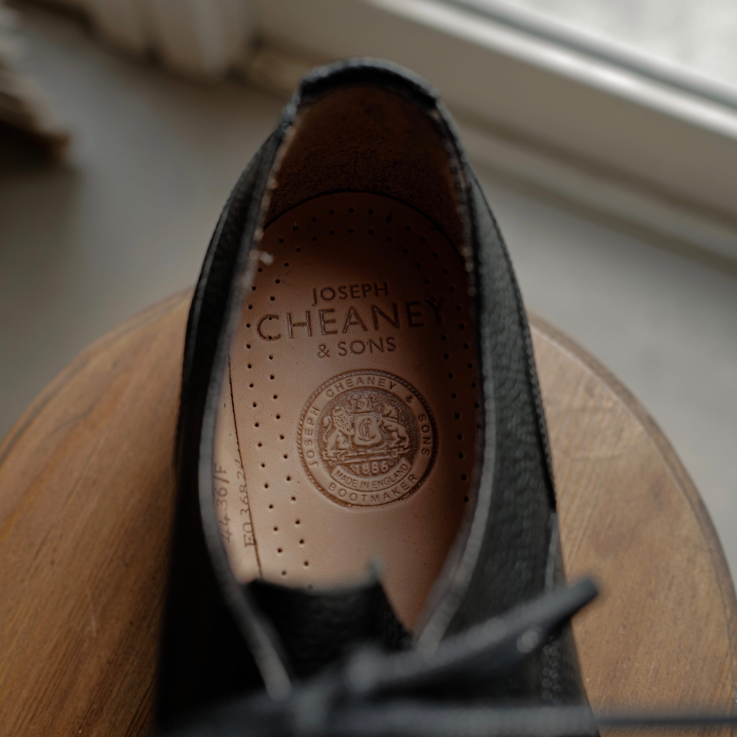 面白い歴史を持つ英国屈指の革靴メーカー【JOSEPH CHEANEY/ ジョセフ
